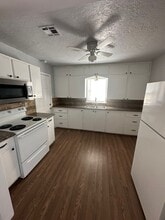1805 NW Kingsbury Ave in Lawton, OK - Building Photo - Building Photo