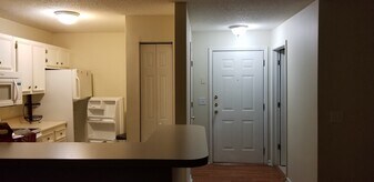 50 Pebble Beach Cv, Unit A211