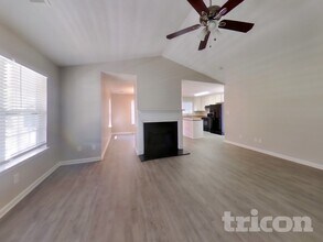 2024 Meadow Glen Cir in Fairburn, GA - Foto de edificio - Building Photo