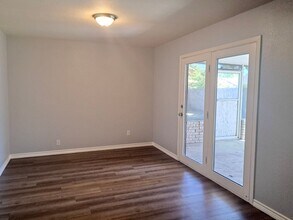 54161 Bryant St in Irving, TX - Building Photo - Building Photo