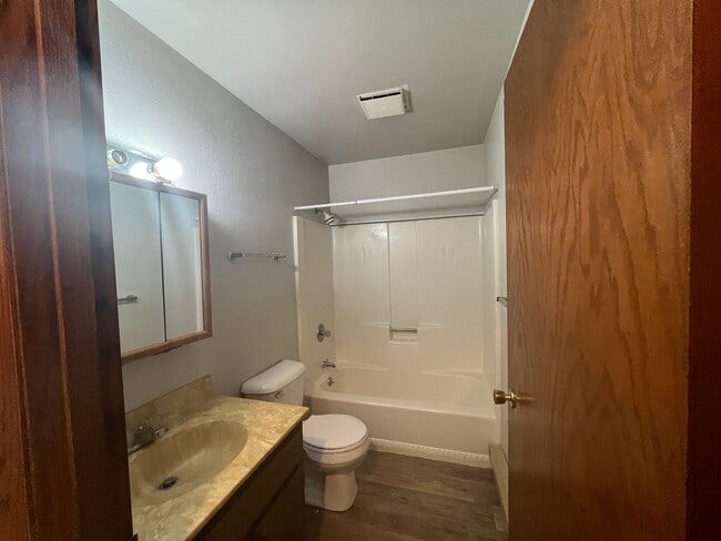 909 Genrich St in Wausau, WI - Building Photo - Building Photo