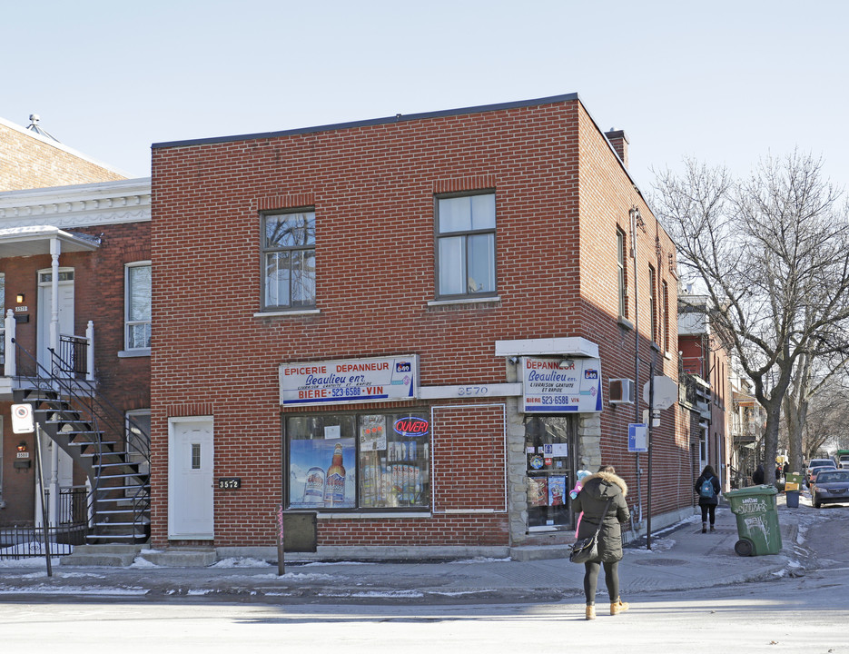 3570-3572 De Rouen Rue in Montréal, QC - Building Photo