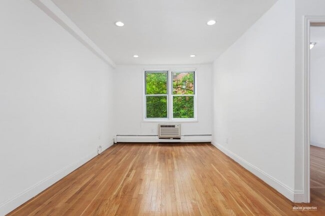 800 Cortelyou Rd in Brooklyn, NY - Building Photo - Building Photo