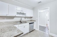 1143 Winston Dr photo'