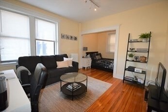 15 Park Dr in Boston, MA - Building Photo - Building Photo