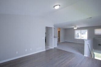 75 Rosebud Ln in Mount Clemens, MI - Building Photo - Building Photo