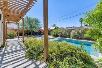 4413 E Turney Ave in Phoenix, AZ - Building Photo - Building Photo