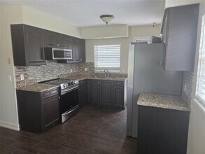 603 Citrus Ave in Dundee, FL - Building Photo - Building Photo