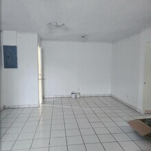 2016 S India Ave in Laredo, TX - Building Photo - Building Photo