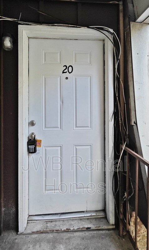 851 Bert Rd in Jacksonville, FL - Building Photo - Building Photo