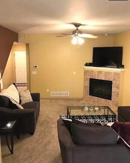 1643 SW Mission Rd in Lee's Summit, MO - Building Photo - Building Photo