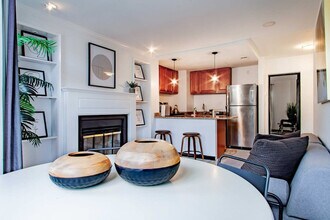 1020 16th St NW in Washington, DC - Building Photo - Building Photo