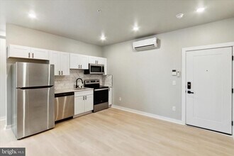 316 S 52nd St-Unit -3 in Philadelphia, PA - Building Photo - Building Photo