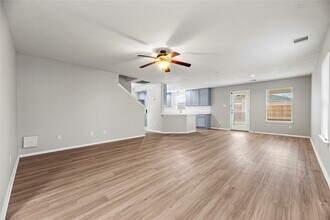 7606 Hillsdale Park Ct in Cypress, TX - Building Photo - Building Photo