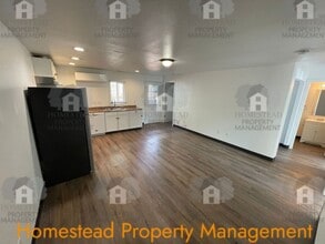 127 Whitman St S in Monmouth, OR - Building Photo - Building Photo