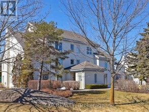 120 Fairway Ct in Blue Mountains, ON - Building Photo - Building Photo