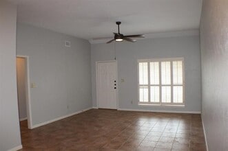 7936 Pecan Dr in Beaumont, TX - Building Photo - Building Photo