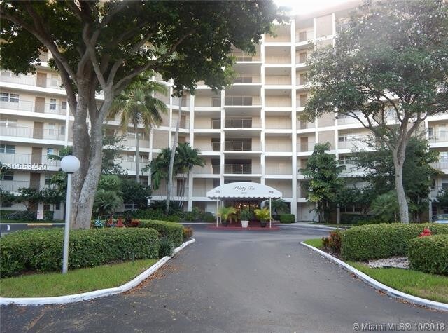 3010 N Course Dr-Unit -501 in Pompano Beach, FL - Building Photo - Building Photo