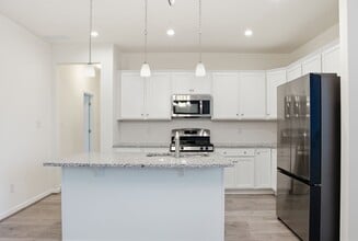 1521 Redoubt Rd in Williamsburg, VA - Building Photo - Building Photo