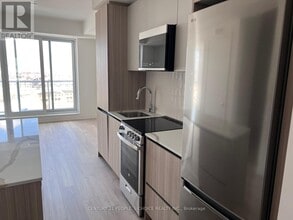 20 All Nations Dr in Brampton, ON - Building Photo - Building Photo