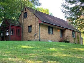 20 Reichold Rd in Wexford, PA - Building Photo - Building Photo