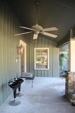 1400 N Highland Ave in Sherman, TX - Building Photo - Building Photo