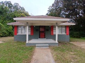 1917 Farrington St in Memphis, TN - Building Photo