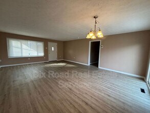 3828 Angus Ln in Moraine, OH - Building Photo - Building Photo