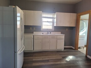 1323 W 4th St in Grand Island, NE - Building Photo - Building Photo