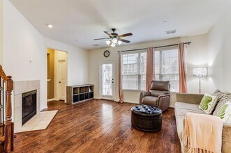 7852 Liverpool Ln in Irving, TX - Building Photo - Building Photo
