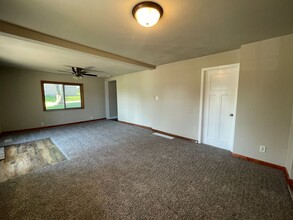304 N 11th Ave in Marshalltown, IA - Building Photo - Building Photo