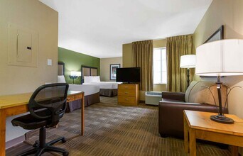 Furnished Studio-Atlanta - Lenox in Atlanta, GA - Foto de edificio - Building Photo