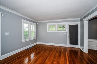 3848 Glenwood Rd in Cleveland Heights, OH - Building Photo - Building Photo