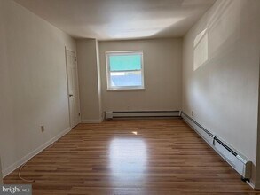 801 West Chester Pike in Havertown, PA - Building Photo - Building Photo