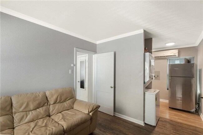 204 E 30th St in Austin, TX - Building Photo - Building Photo