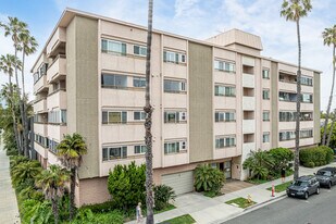 Ocean View Imperial in Long Beach, CA - Building Photo