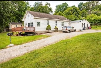 4100 Claremont Ave, Unit A in Evansville, IN - Building Photo - Building Photo