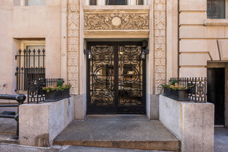 608 W 115th St in New York, NY - Building Photo - Building Photo