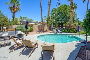 5638 E Helena Dr in Scottsdale, AZ - Building Photo