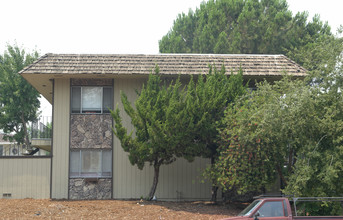 2312 L St in Antioch, CA - Building Photo - Building Photo