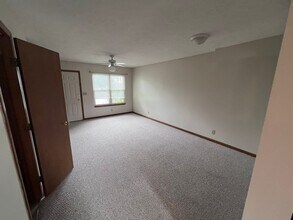 2458 Sycamore Ln in West Lafayette, IN - Building Photo - Building Photo