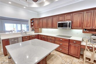 2201 Beacon Ln in Naples, FL - Building Photo - Building Photo