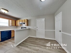 11091 Silver Aspen Ct in Hampton, GA - Building Photo - Building Photo