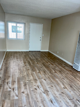 12414 Dunrobin Ave in Downey, CA - Building Photo - Building Photo