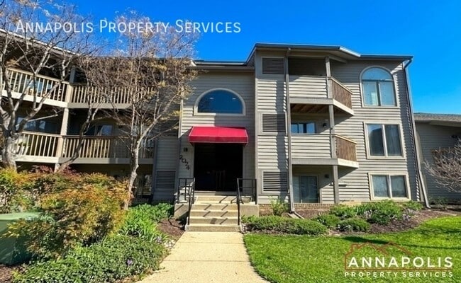 property at 2024 Quay Village Ct