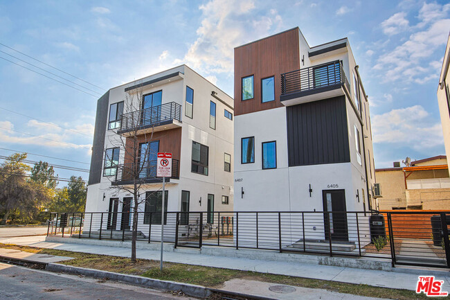 6401 Odessa Ave in Los Angeles, CA - Building Photo - Building Photo
