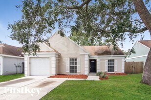 4071 Forecast Dr in Brandon, FL - Building Photo