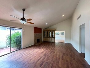 3000 Verdant Ct in Bakersfield, CA - Building Photo - Building Photo