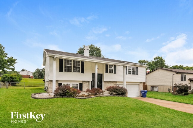 5708 Madlar Ln in Florissant, MO - Building Photo - Building Photo