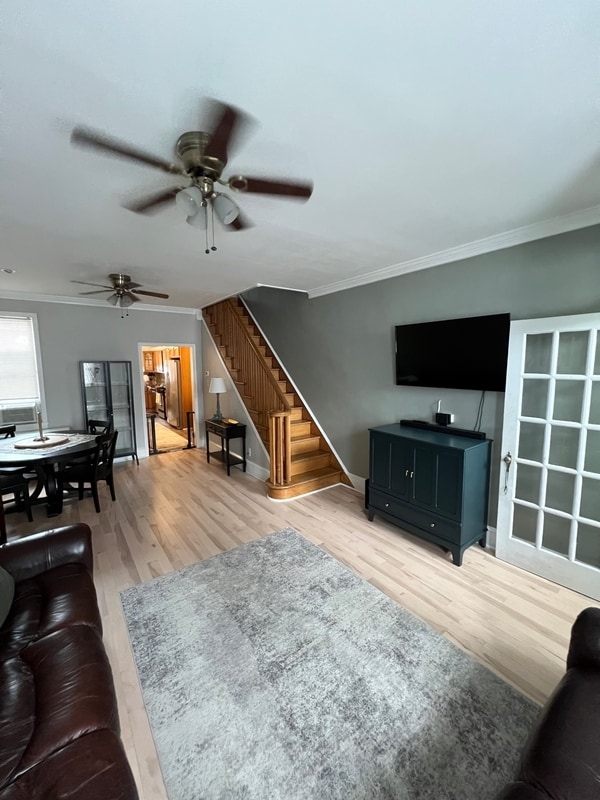 property at 2634 E Westmoreland St